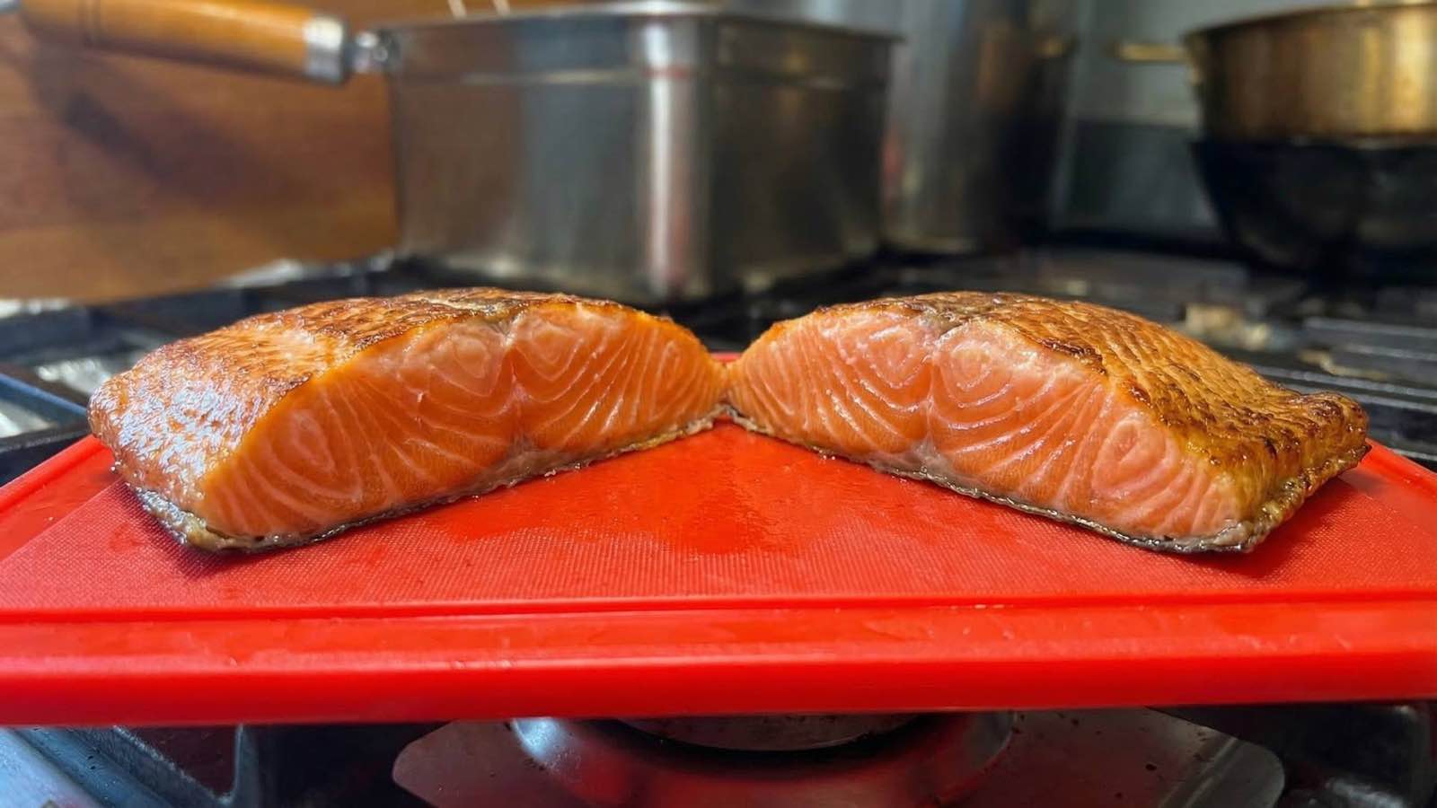 Cooked Ora King Salmon Fillet - crosssection